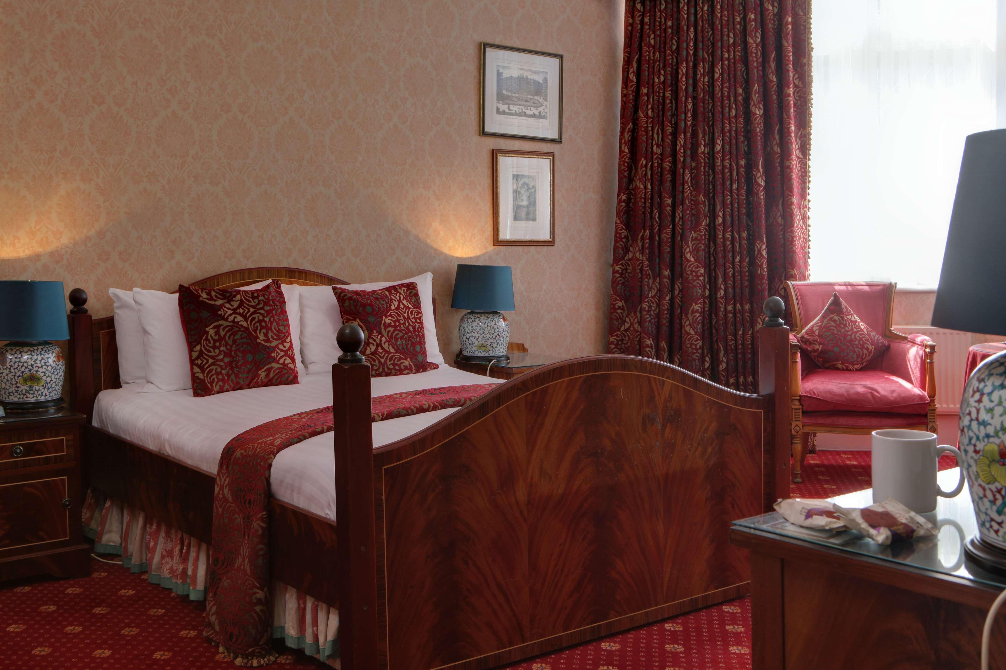 Best Western Plus Grim'S Dyke Hotel Гарроу Екстер'єр фото