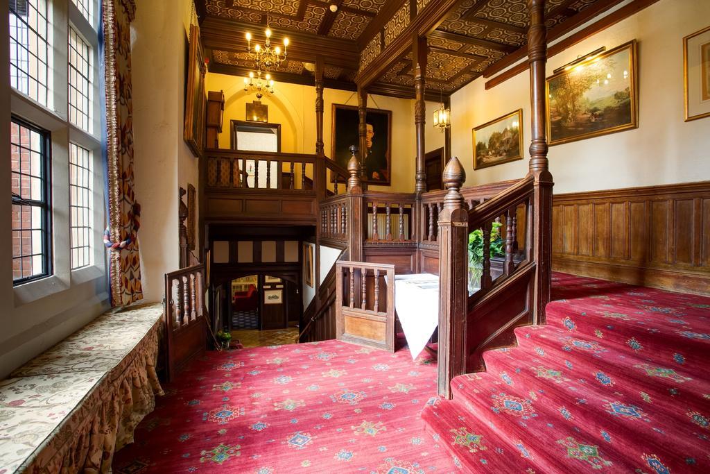 Best Western Plus Grim'S Dyke Hotel Гарроу Екстер'єр фото